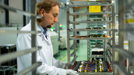 Exploring comprehensive Electronics Manufacturing Service options: The benefits of keeping your choices open