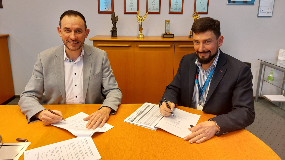 C-MAC and VECTOR BLUE HUB Announce Strategic Partnership